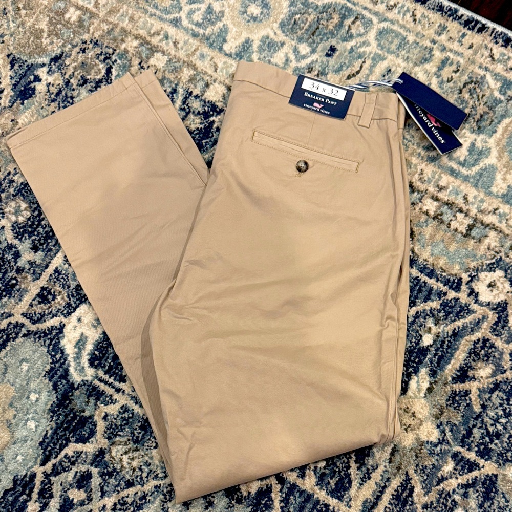 NWT Men’s Vineyard Vines Khaki Pants. Size 34W x32L
